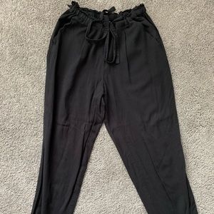 Baggy, black drawstring pants